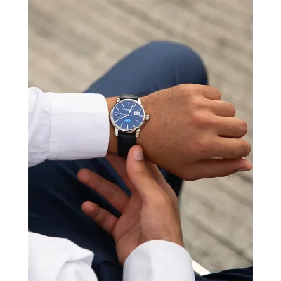 FREDERIQUE CONSTANT - Manufacture Classic Power Reserve Big Date - Blue dial,