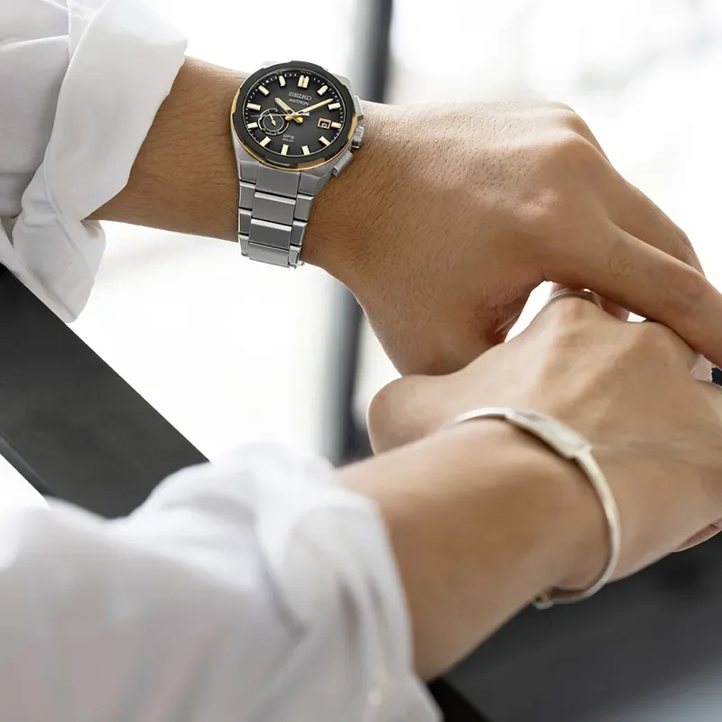 SEIKO ASTRON GPS SOLAR SSJ026J1